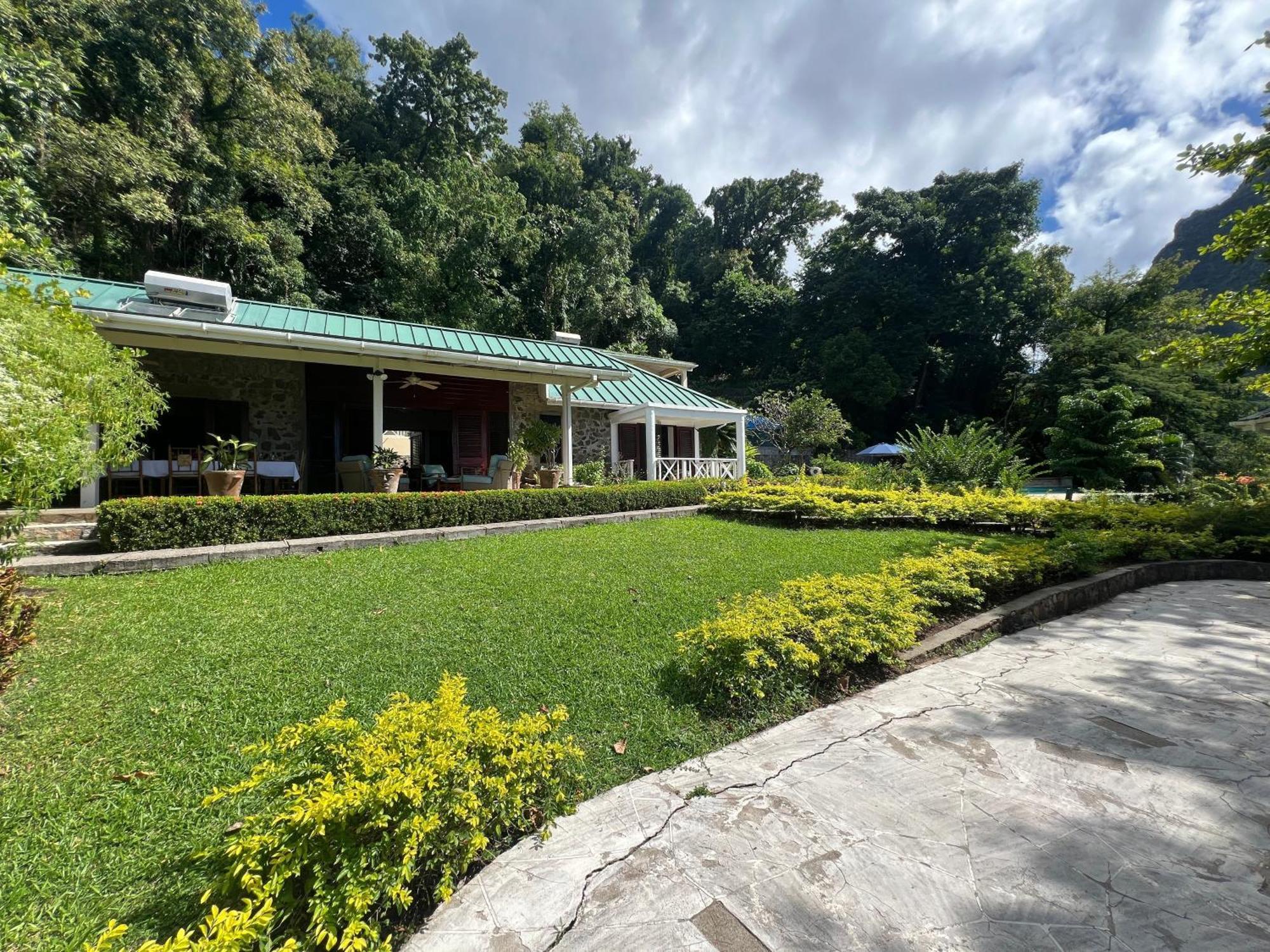 Authentic St, Lucian Experience At Prestigious 2-Bed Villa - Colibri Cottage Villa Soufriere Exterior photo